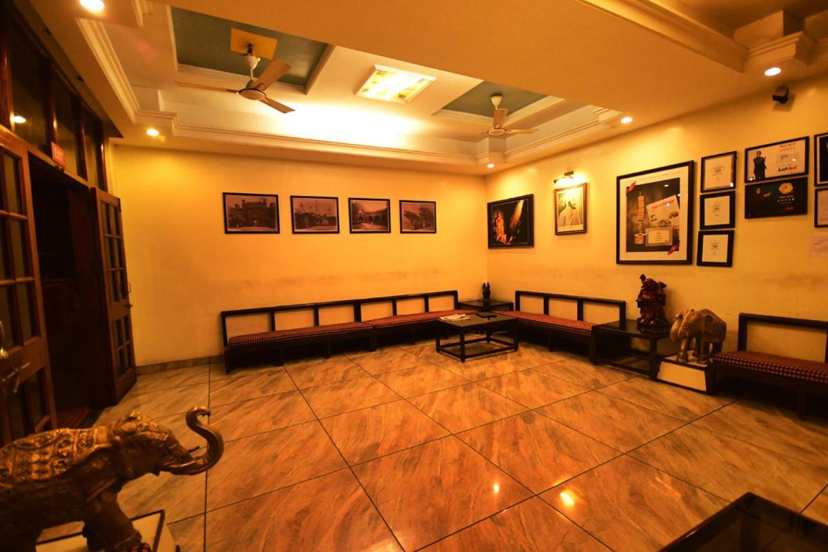 Hotel Opal Kolhapur Bagian luar foto