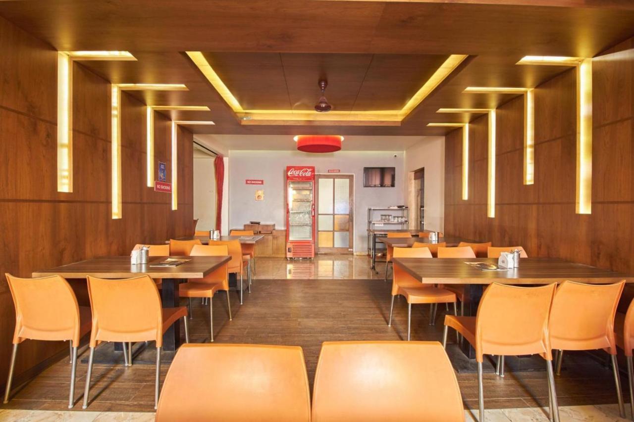 Hotel Opal Kolhapur Bagian luar foto