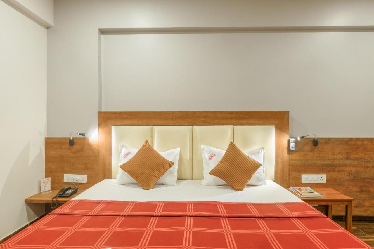 Hotel Opal Kolhapur Bagian luar foto